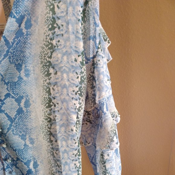 SALE $ NWT Missguided Blue Animal Print Frill Sleeve Chiffon Blouse - Picture 8 of 11